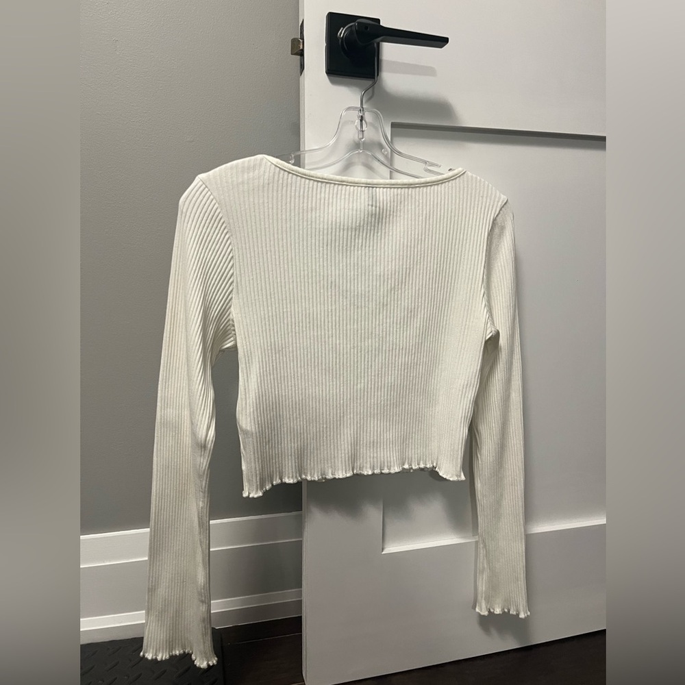 H&M Cream Ribbed Button-Down Top - Picture 2 of 3